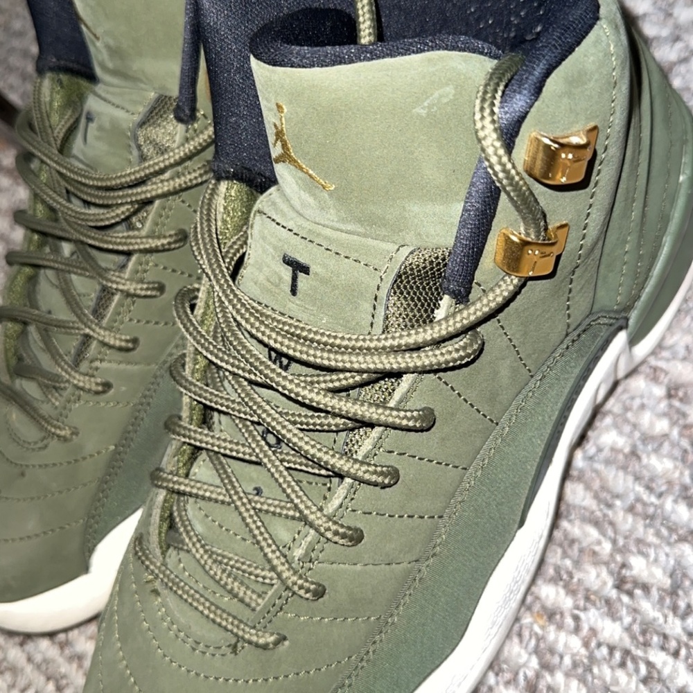 Retro 12